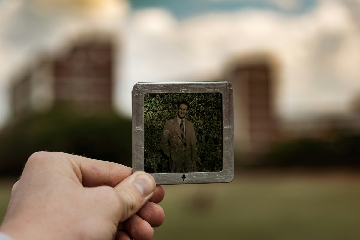 The Art of Memorial Tribute Creation — illustrative photo